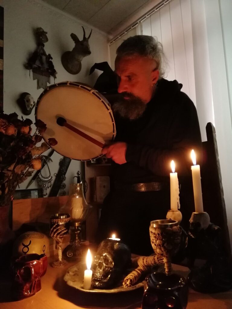 Почистити будинок від негативу